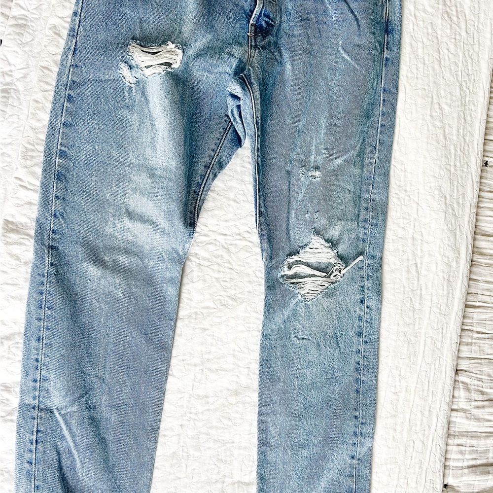 Levi's Distressed Ankle Jeans in Light Blue